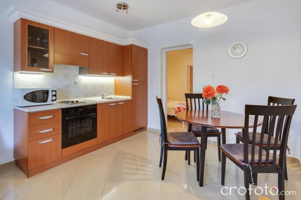 Apartamento Niko 1 Kožino Exterior foto